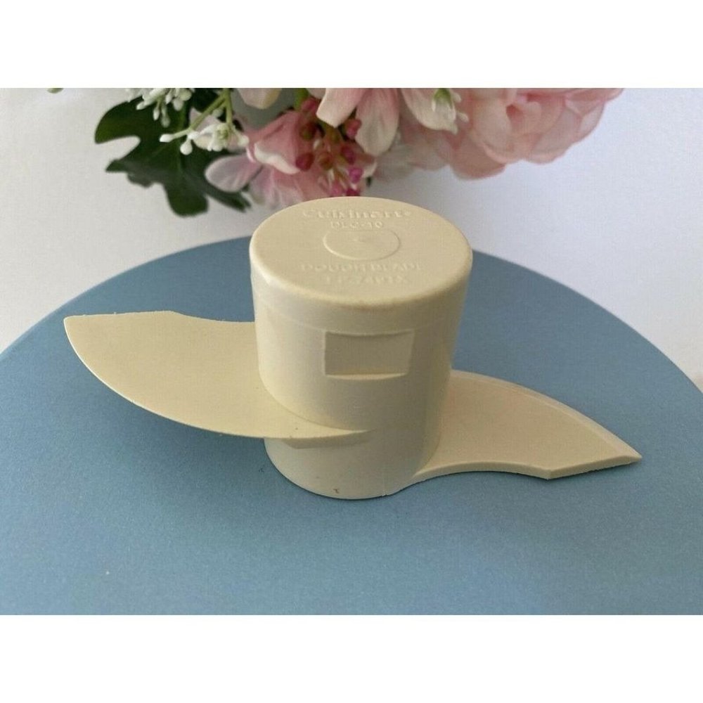 CUISINART DLC-10 2  Discontinued‎ Dough Blade EUC